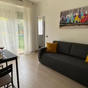  Appartamento Moderno Ed Elegante Loft Con Balcone Italia
