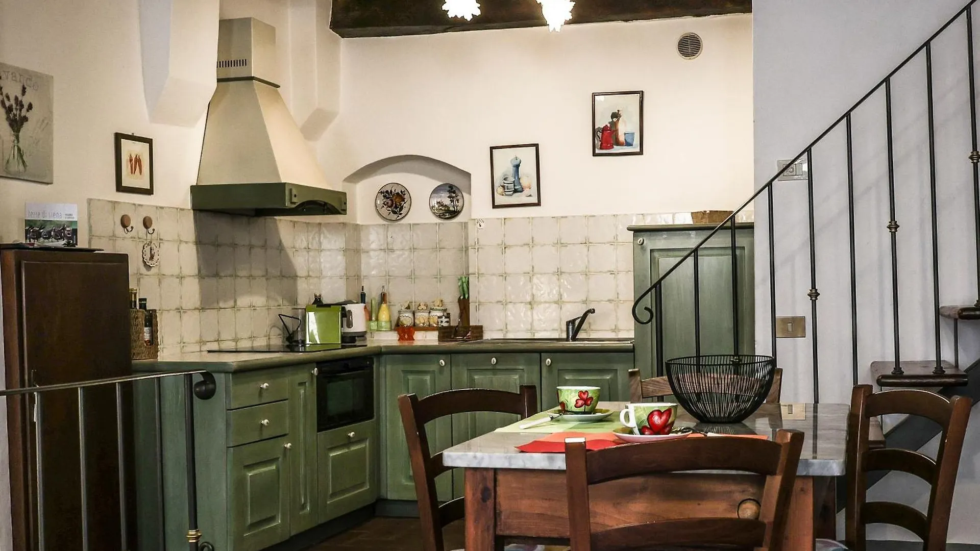 Casa vacanze PULCINELLA appartamento tipico centro storico Montepulciano Stazione